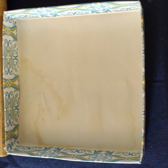 Sealed in Box Set of 4 Exfoliating Shea Butter Soaps - Picture 5 of 11